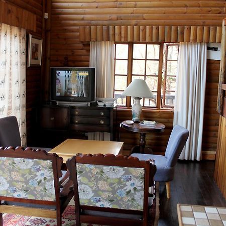 Ndlovu Log Home Dinokeng Klipdrift Bagian luar foto